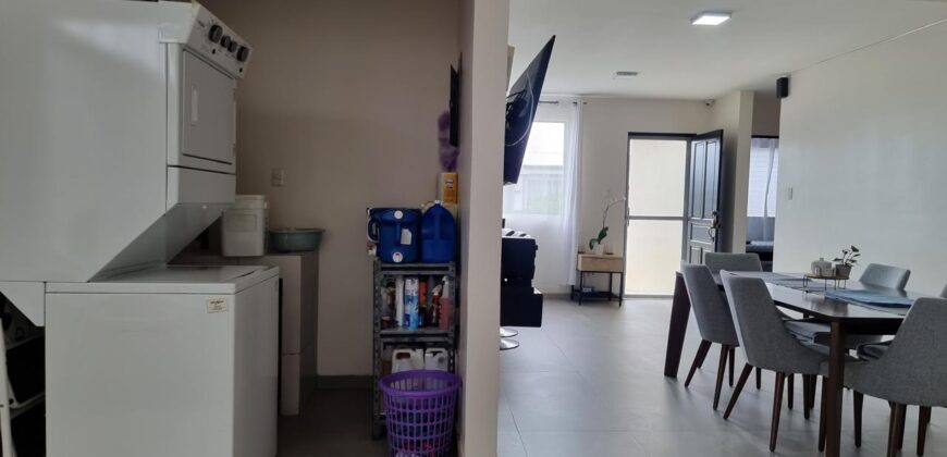 SE VENDE CASA EN ALAJUELA.