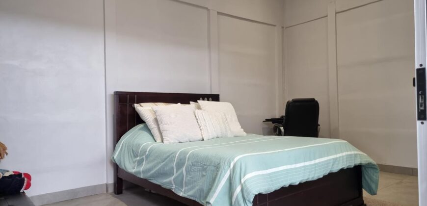 SE VENDE CASA EN ALAJUELA.