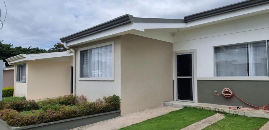 SE VENDE CASA EN ALAJUELA.