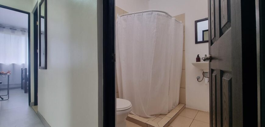 SE VENDE CASA EN ALAJUELA.